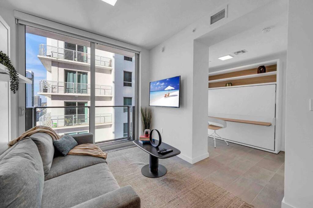 Breathtaking 1Br In The Heart Miami Apartment Екстериор снимка