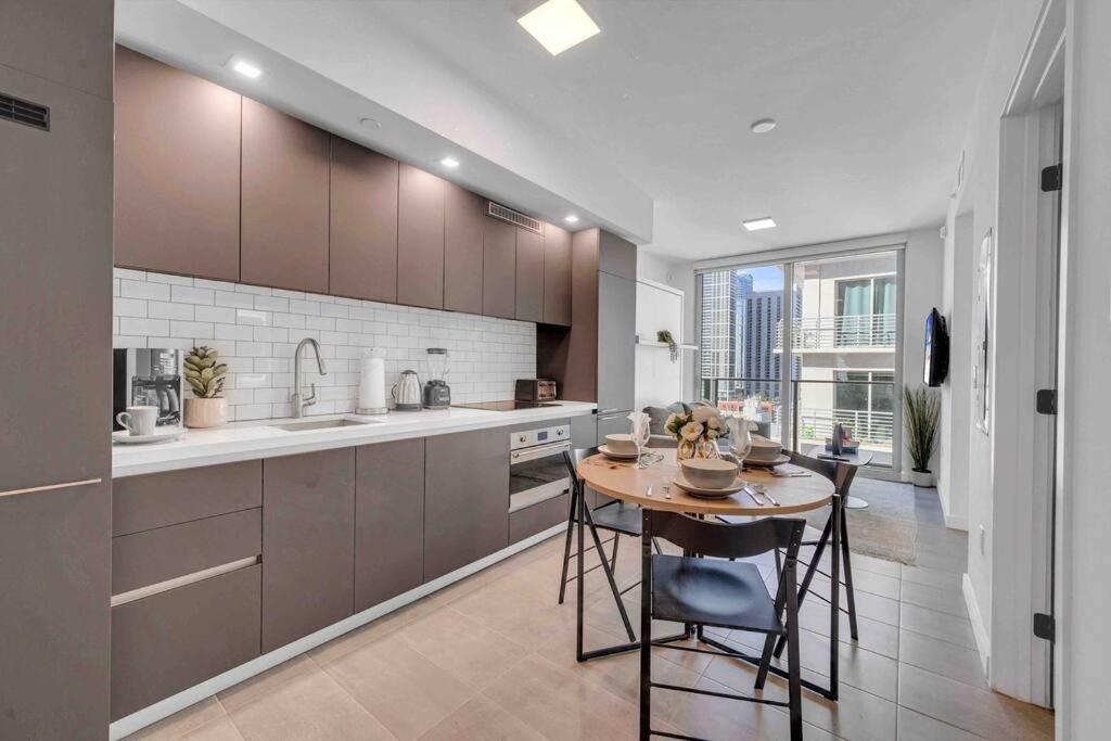 Breathtaking 1Br In The Heart Miami Apartment Екстериор снимка