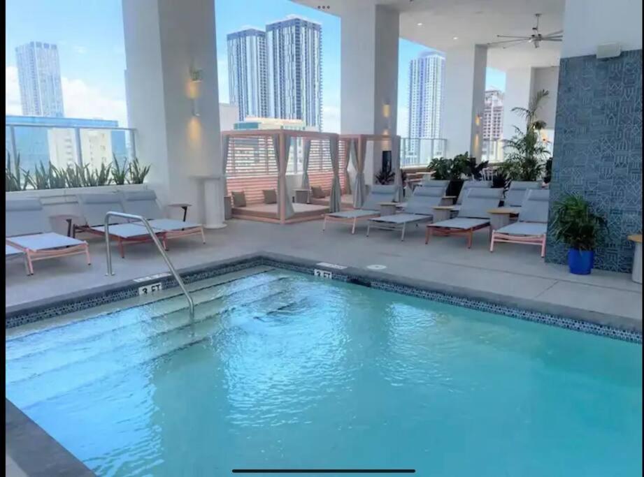 Breathtaking 1Br In The Heart Miami Apartment Екстериор снимка